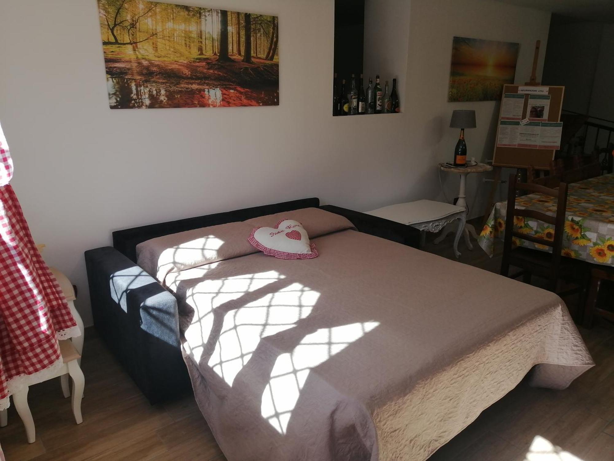 La Casa Del Borgo-Intero Appartamento Latina Luaran gambar